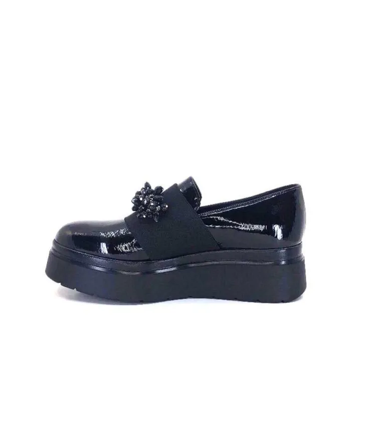 Ivoire0130a Ivoire 2C4386 Cuir Vernis Noir*Femme Mocassins